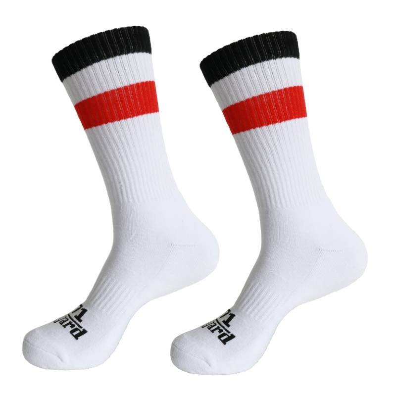 Fußballsocken, weiß, mit schwarz-weiß-roten Streifen / White soccer socks